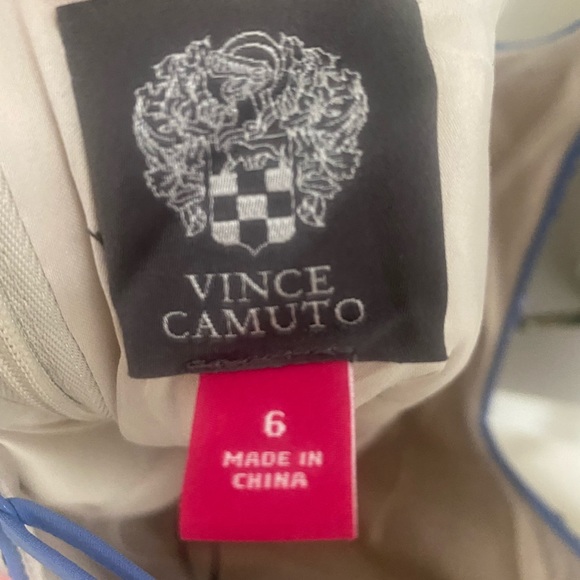 Semi formal dress with sequins - Picture 2 of 3